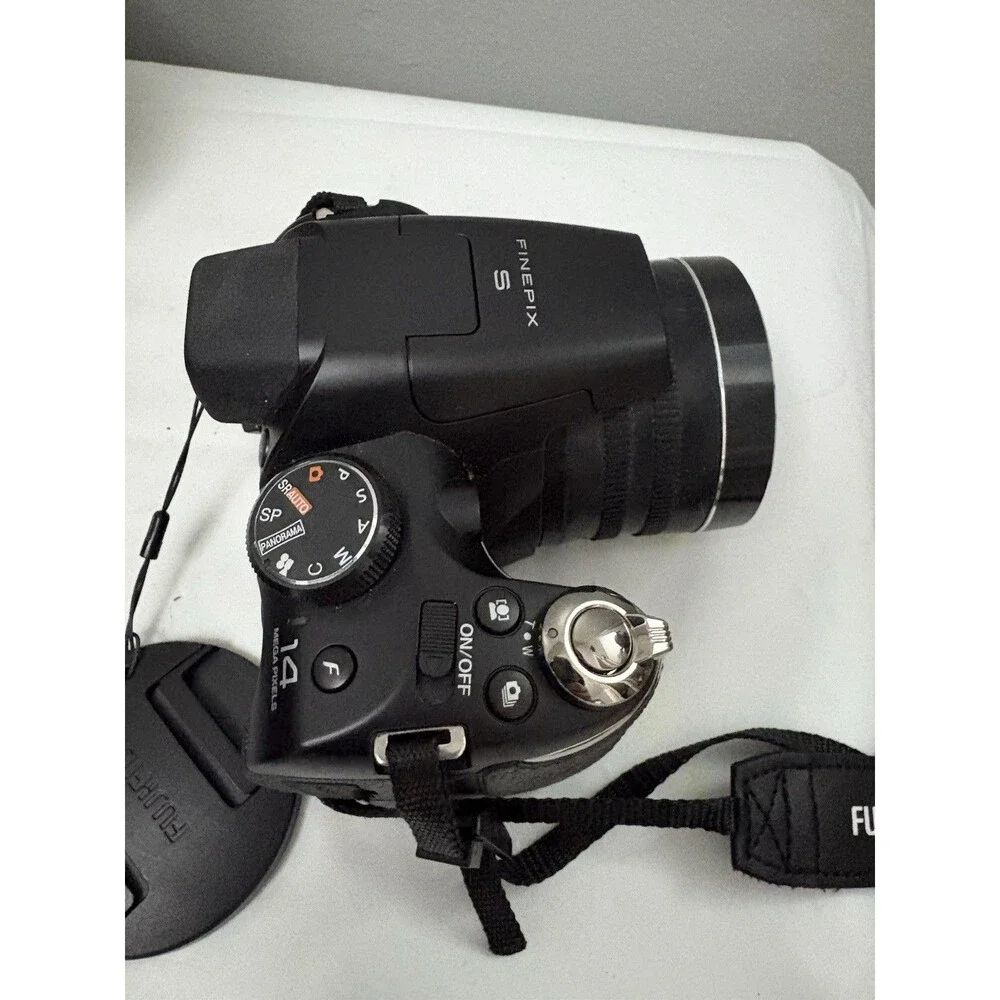 FUJIFILM FinePix S4500 Digital Camera 30x Zoom Tested Excellent Condition